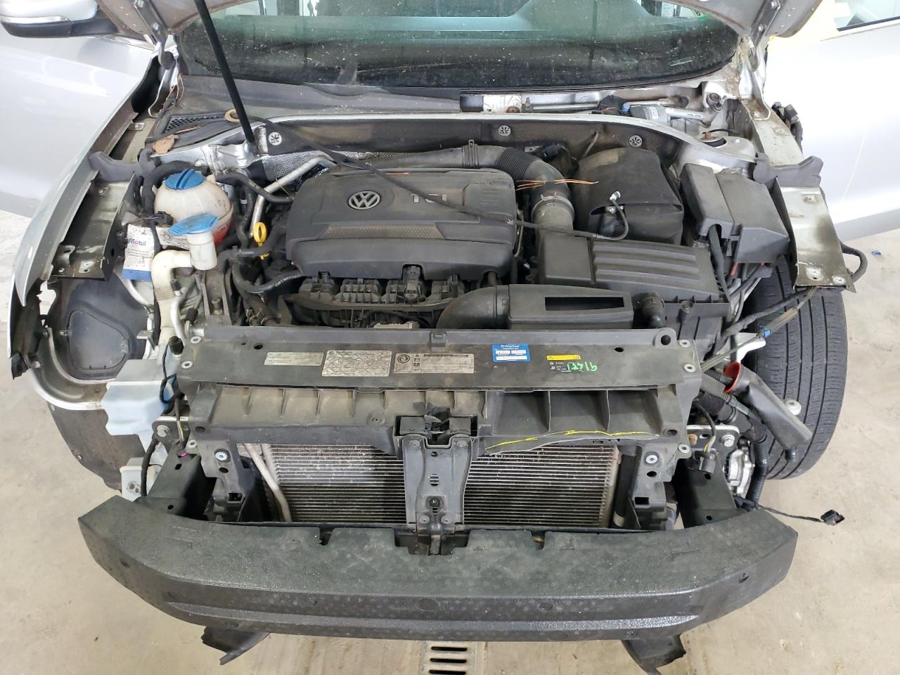 2015 Volkswagen Passat S VIN: 1VWAT7A36FC111072 Lot: 81395805