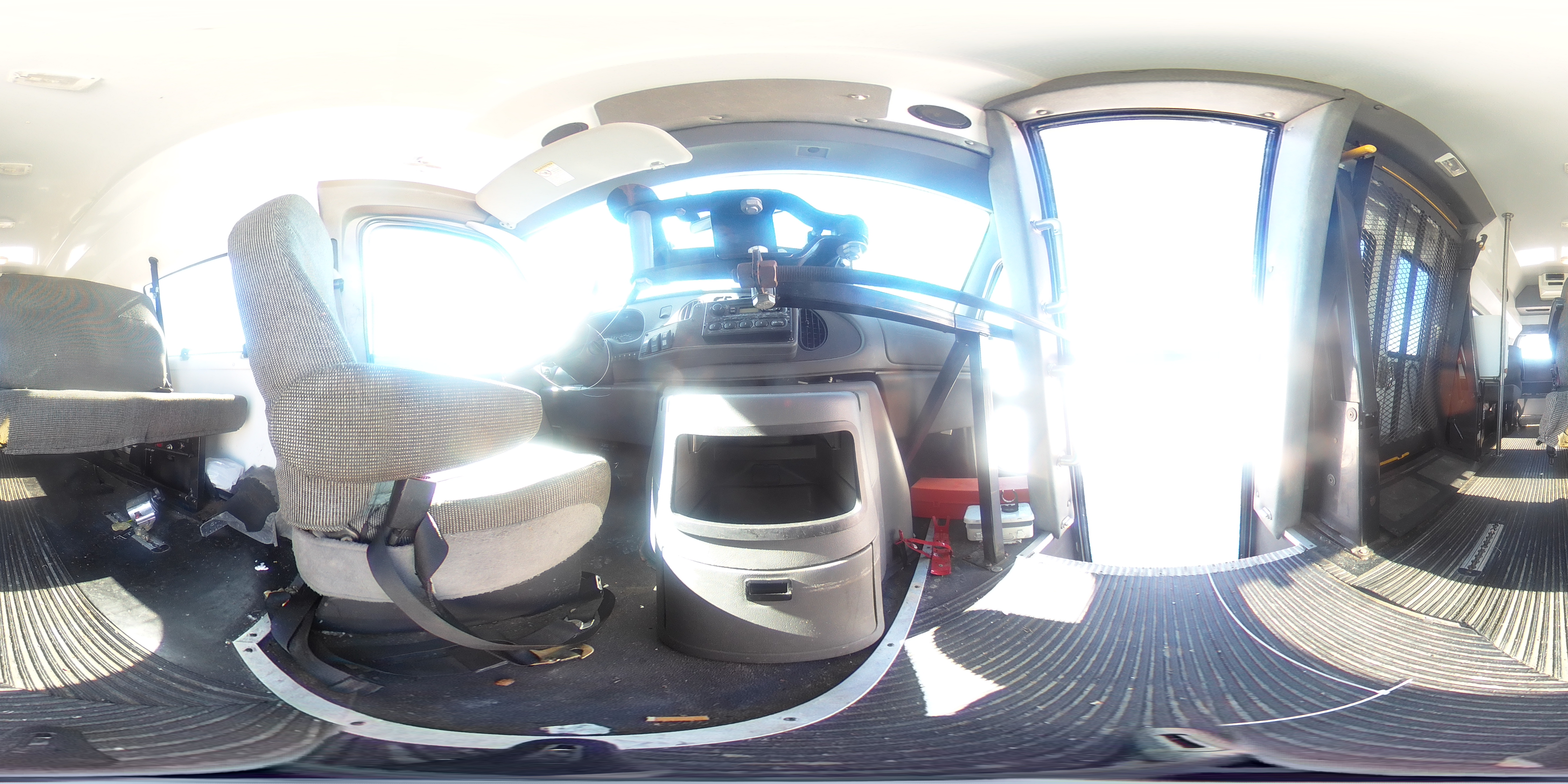 2004 Ford Econoline E350 Super Duty Van VIN: 1FTSS34L24HB52412 Lot: 86701335