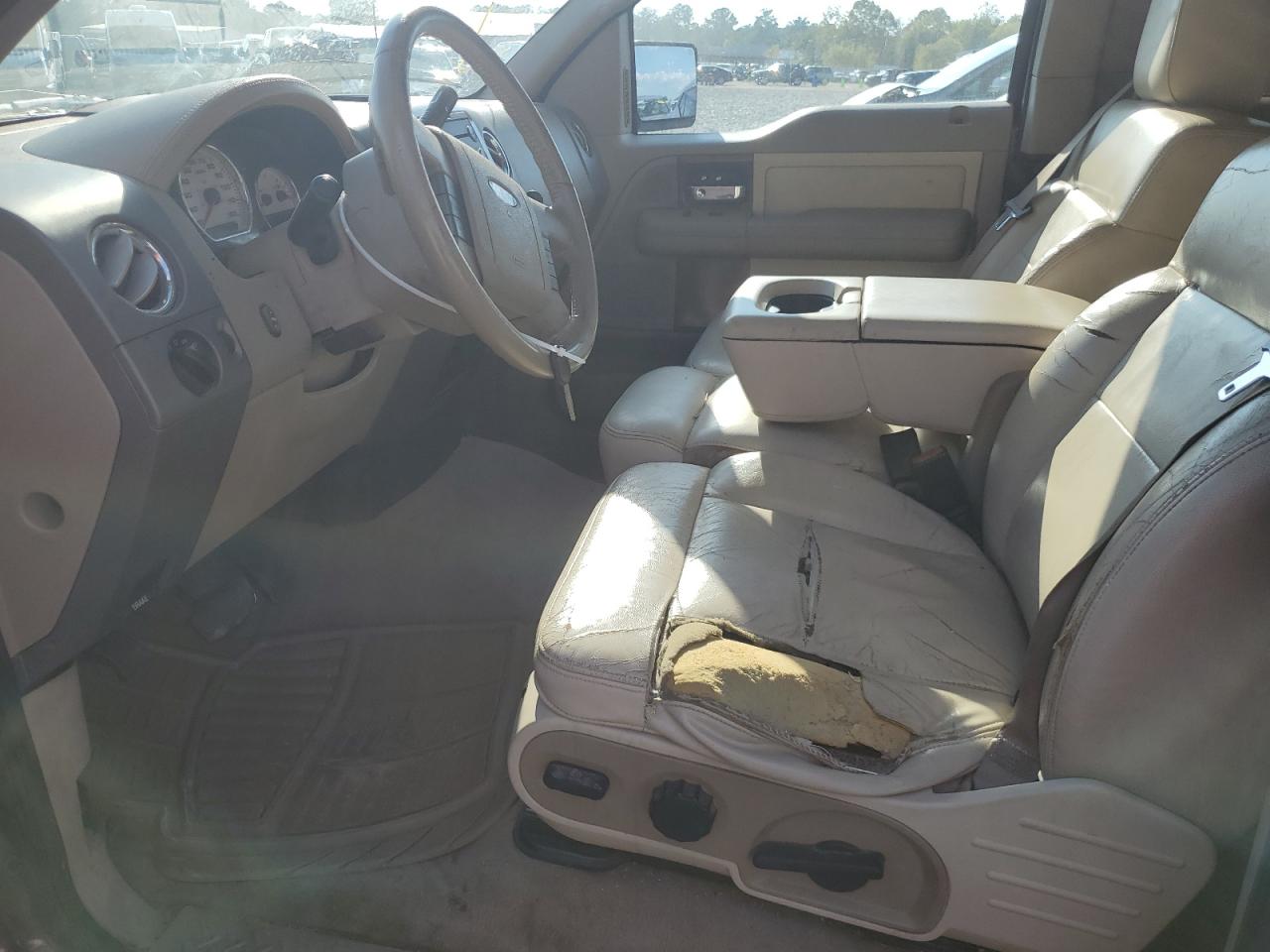 2004 Ford F150 VIN: 1FTPX12534NC40662 Lot: 84567835