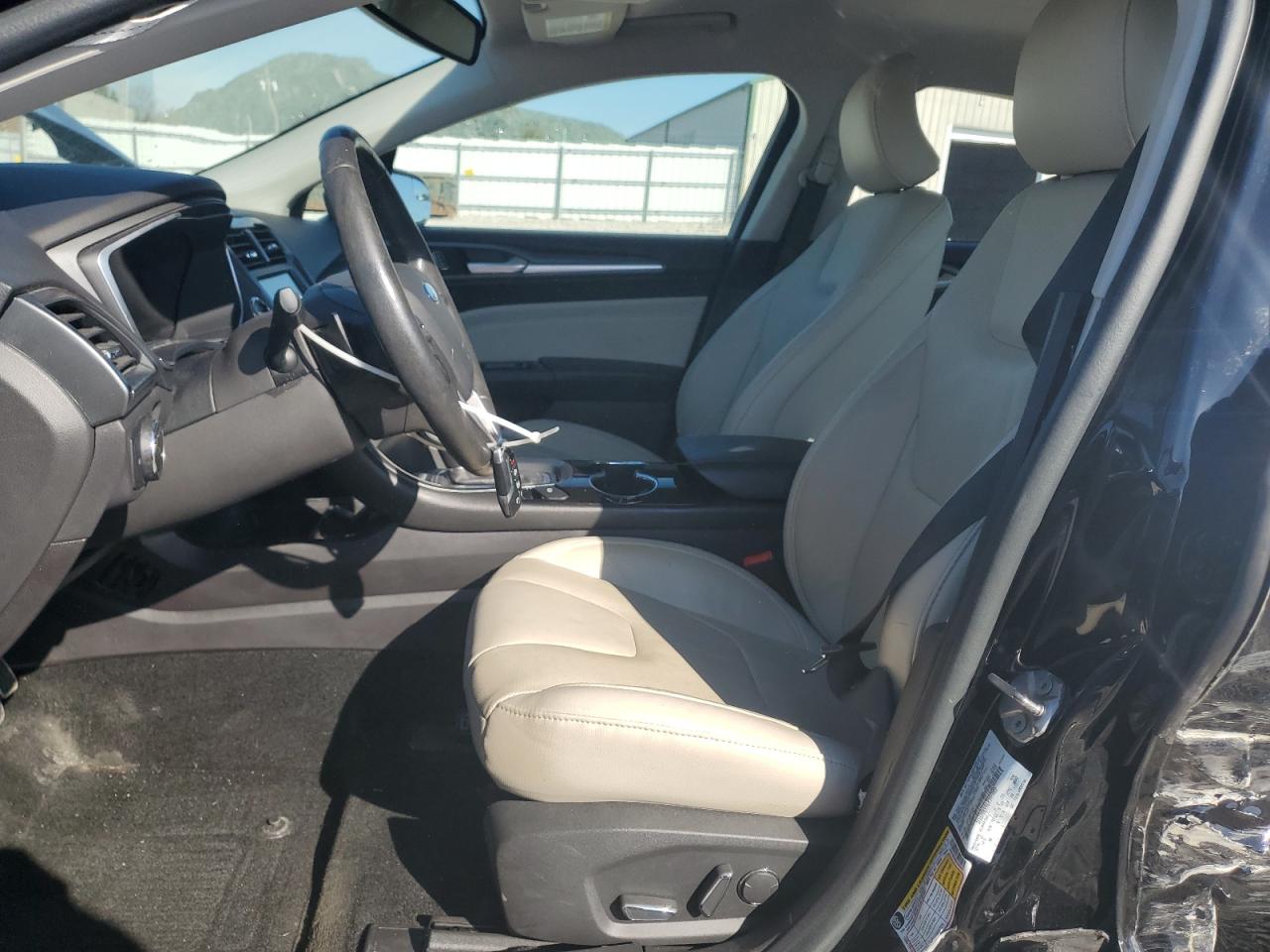 2016 Ford Fusion Titanium VIN: 3FA6P0K99GR205902 Lot: 84415055