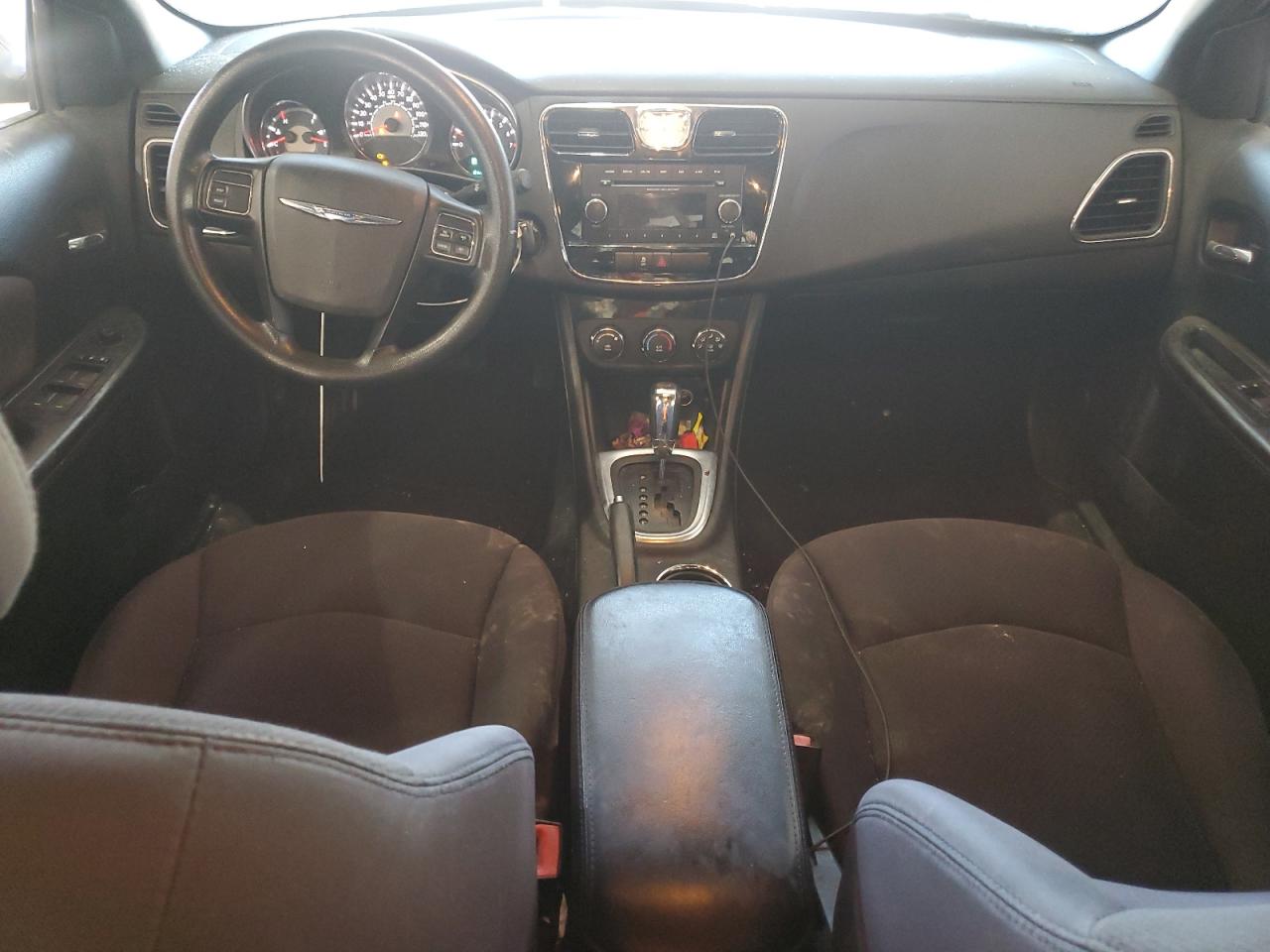 2013 Chrysler 200 Lx VIN: 1C3CCBAB0DN715227 Lot: 82206485