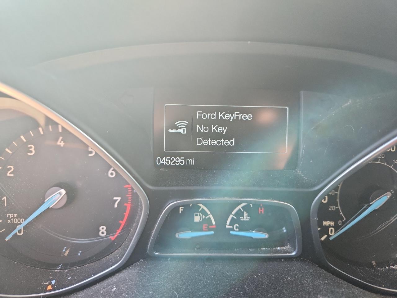 2017 Ford Escape Titanium VIN: 1FMCU9J97HUB61321 Lot: 82589795