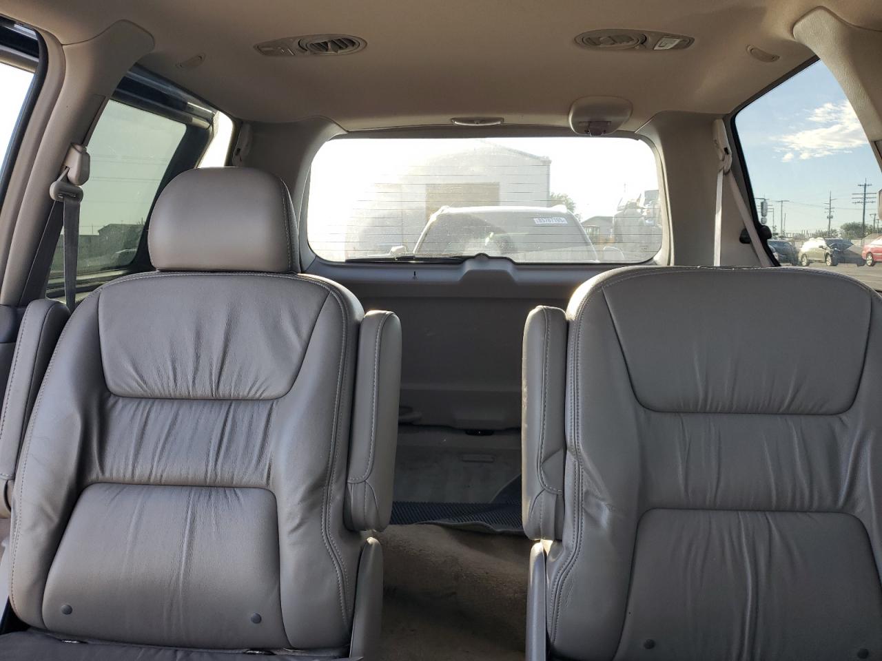 2004 Honda Odyssey Exl VIN: 5FNRL18704B005034 Lot: 85877315