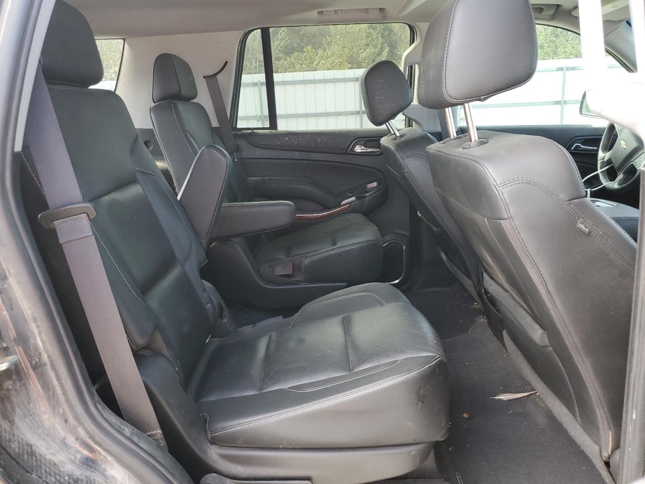 2019 Chevrolet Tahoe K1500 Premier VIN: 1GNSKCKJ5KR322942 Lot: 87211855