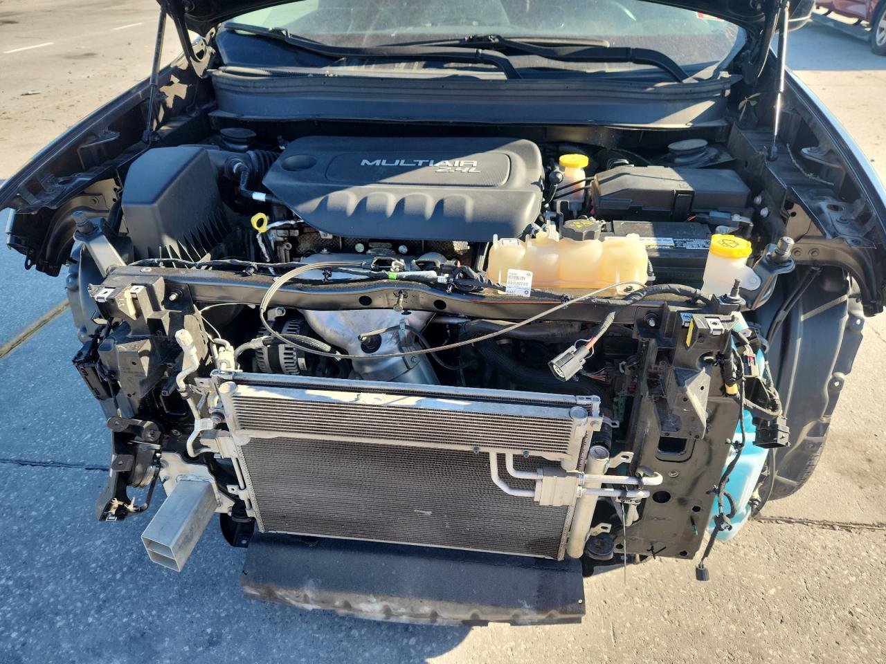 2019 Jeep Cherokee Latitude Plus VIN: 1C4PJMLB1KD182271 Lot: 82401625