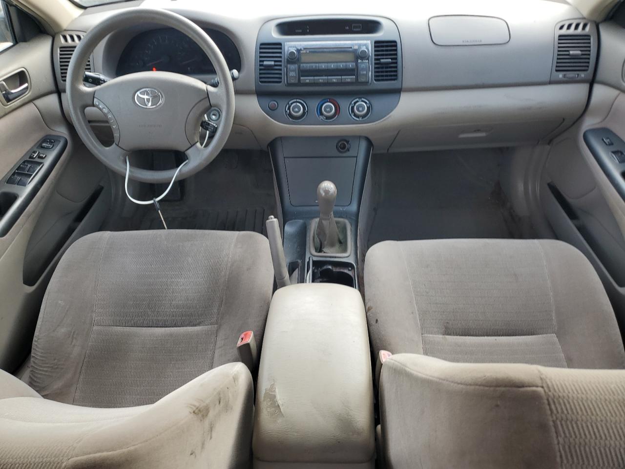 2005 Toyota Camry Le VIN: JTDBE32K350306076 Lot: 81726005