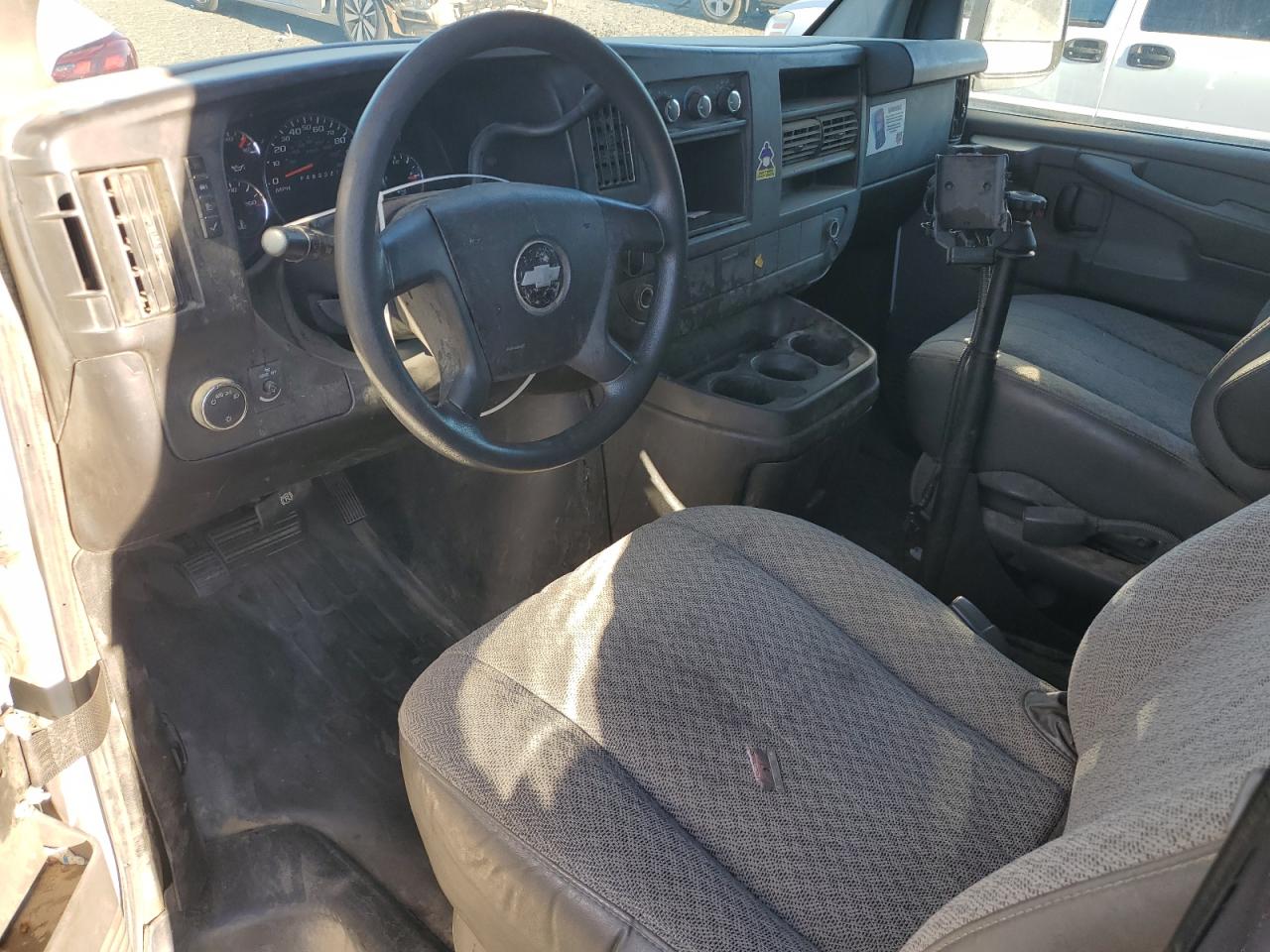 2013 Chevrolet Express Delivery Van VIN: 1GCSHAF42D1172290 Lot: 90542805