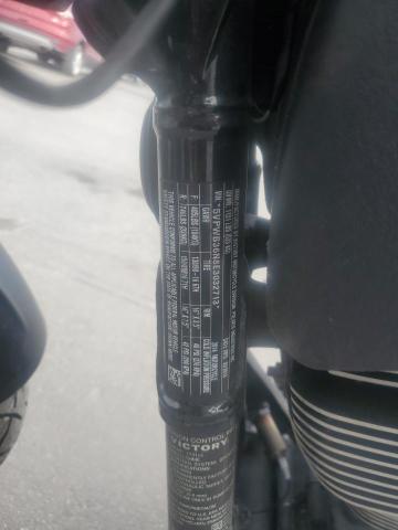 2014 VICTORY MOTORCYCLES HIGH-BALL   