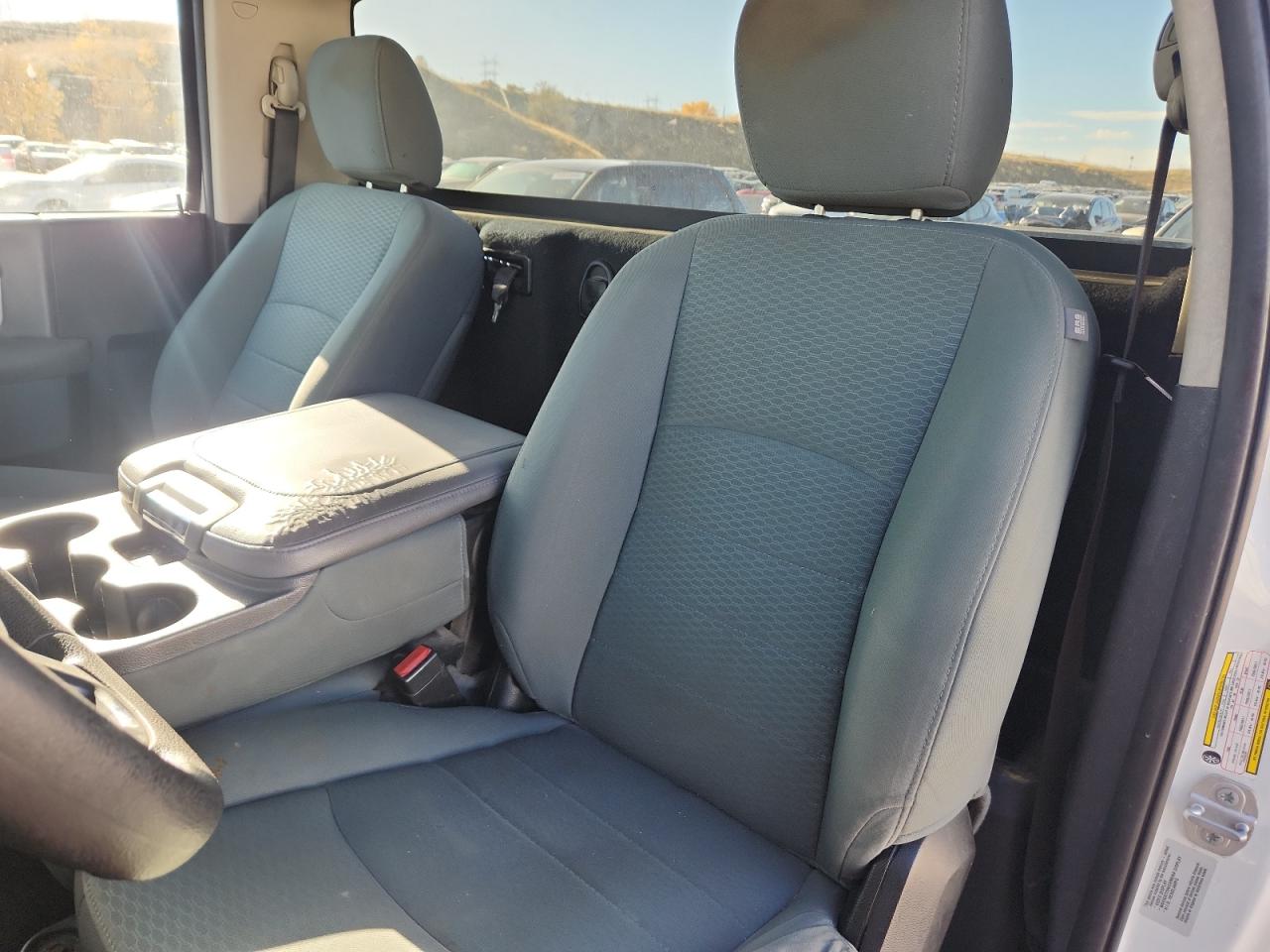 2015 Ram 1500 St VIN: 3C6JR7DG7FG676760 Lot: 89807185