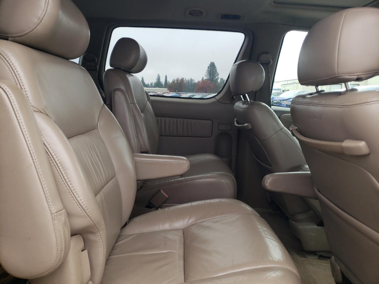 1998 Toyota Sienna Le VIN: 4T3ZF13C5WU057946 Lot: 82632275