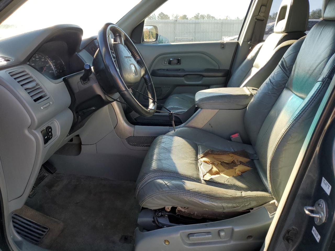 2003 Honda Pilot VIN: 2HKYF18593H556239 Lot: 82434385