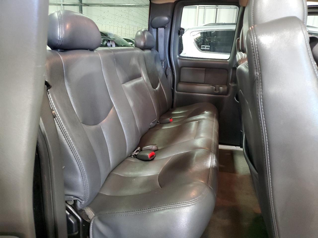 2003 Chevrolet Silverado K1500 VIN: 2GCEK19N231308753 Lot: 86081155
