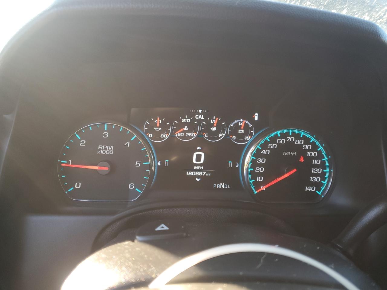 2017 GMC Yukon Xl Denali VIN: 1GKS2HKJ4HR121763 Lot: 87456035