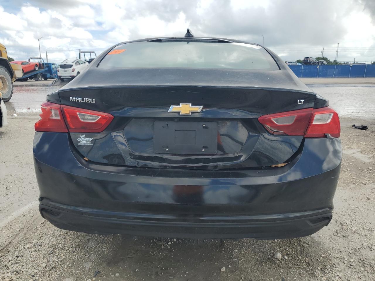 2017 Chevrolet Malibu Lt VIN: 1G1ZE5ST5HF197861 Lot: 82271375