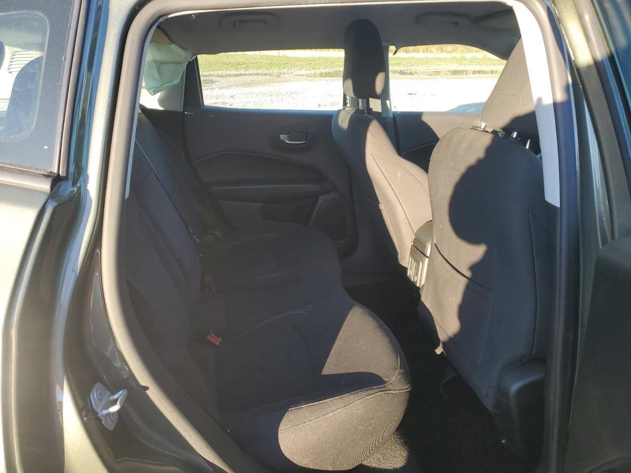 2019 Jeep Compass Sport VIN: 3C4NJCAB2KT715761 Lot: 82217195