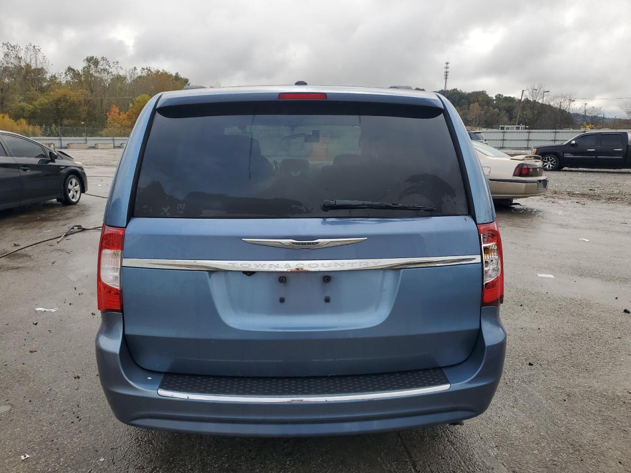 2011 Chrysler Town & Country Touring VIN: 2A4RR5DG2BR765960 Lot: 90048275