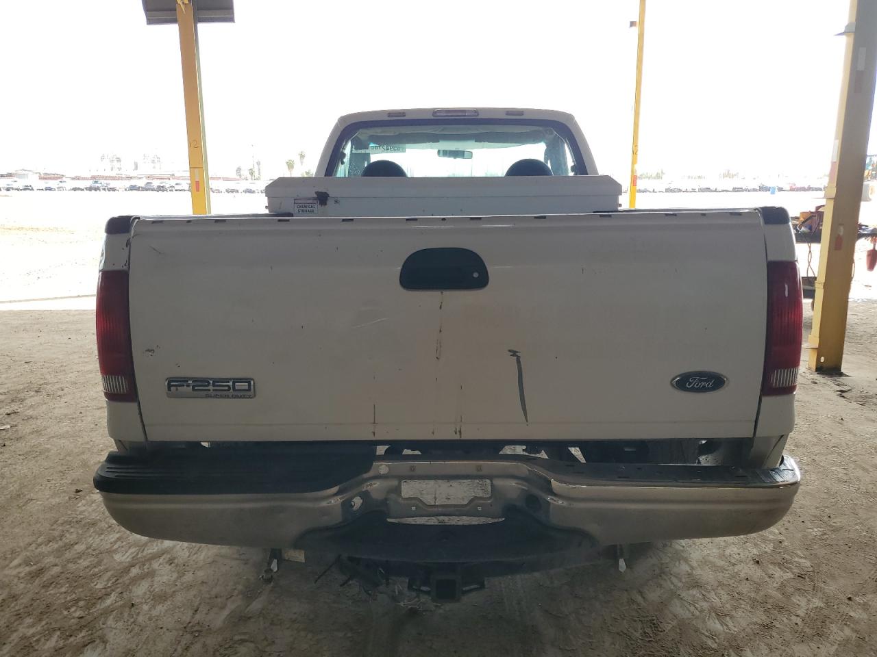 2005 Ford F250 Super Duty VIN: 1FTSF20P45EB69206 Lot: 85942795