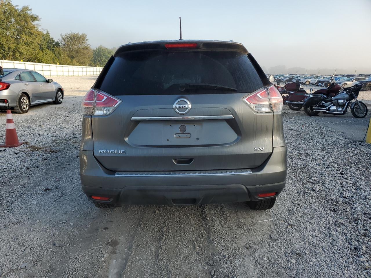 2015 Nissan Rogue S VIN: KNMAT2MT2FP559433 Lot: 81963515