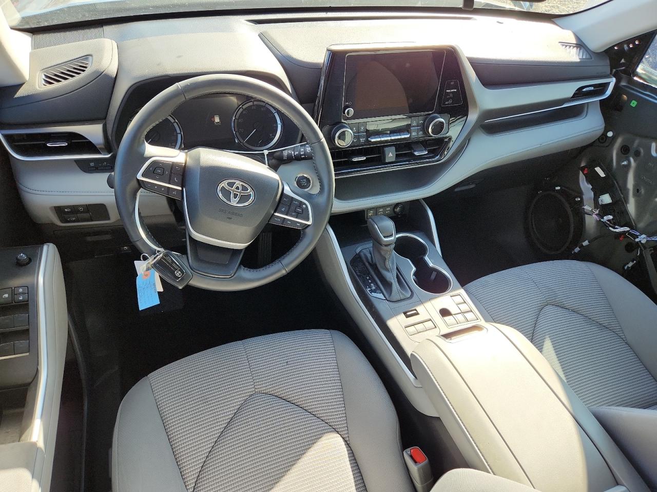 2023 Toyota Highlander L VIN: 5TDKDRBH3PS527946 Lot: 82400835