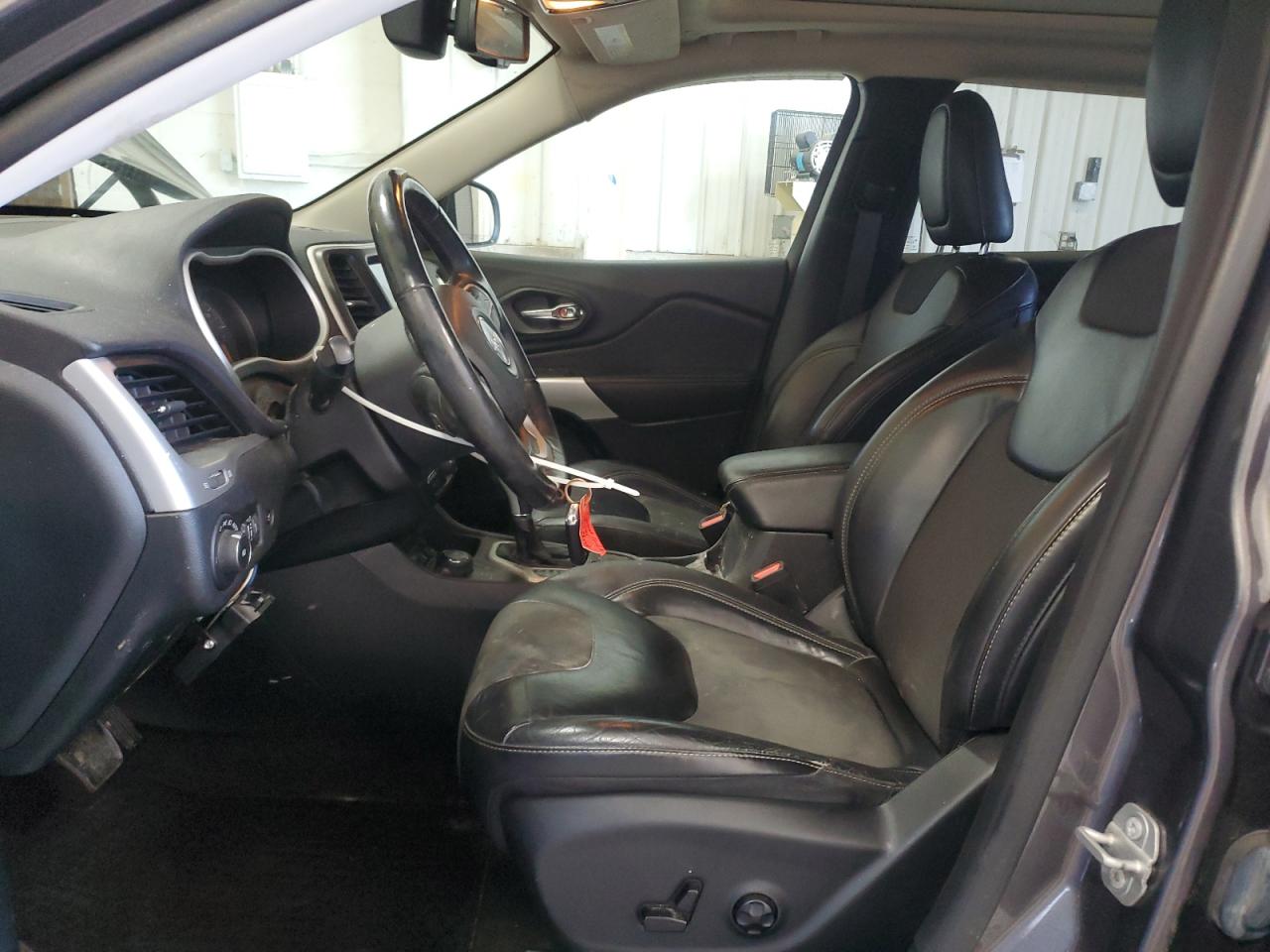 2018 Jeep Cherokee Latitude Plus VIN: 1C4PJMLX8JD515916 Lot: 82539055