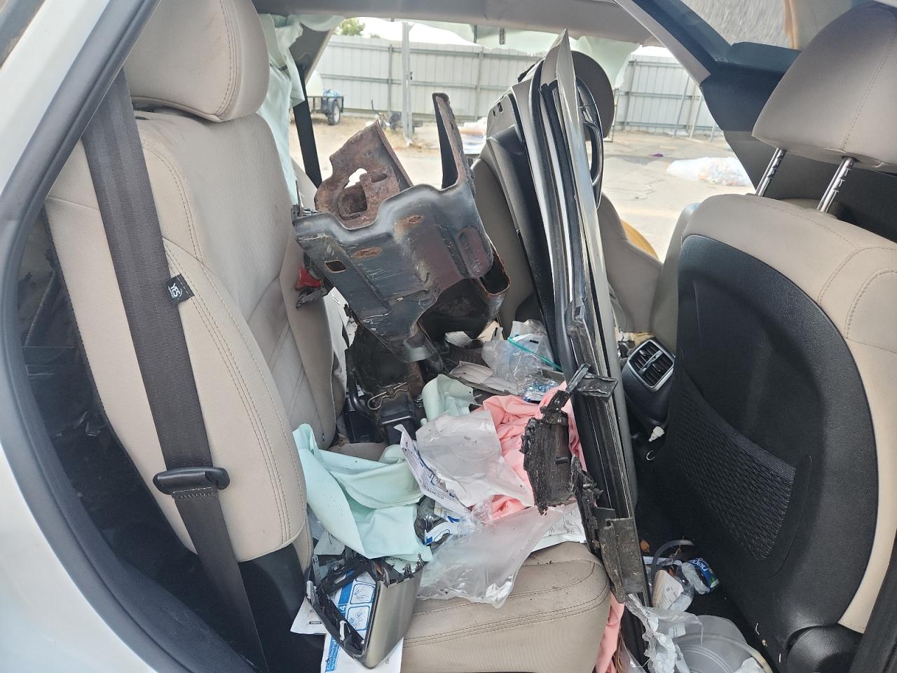 2020 Kia Sorento S VIN: 5XYPG4A58LG666646 Lot: 81379355