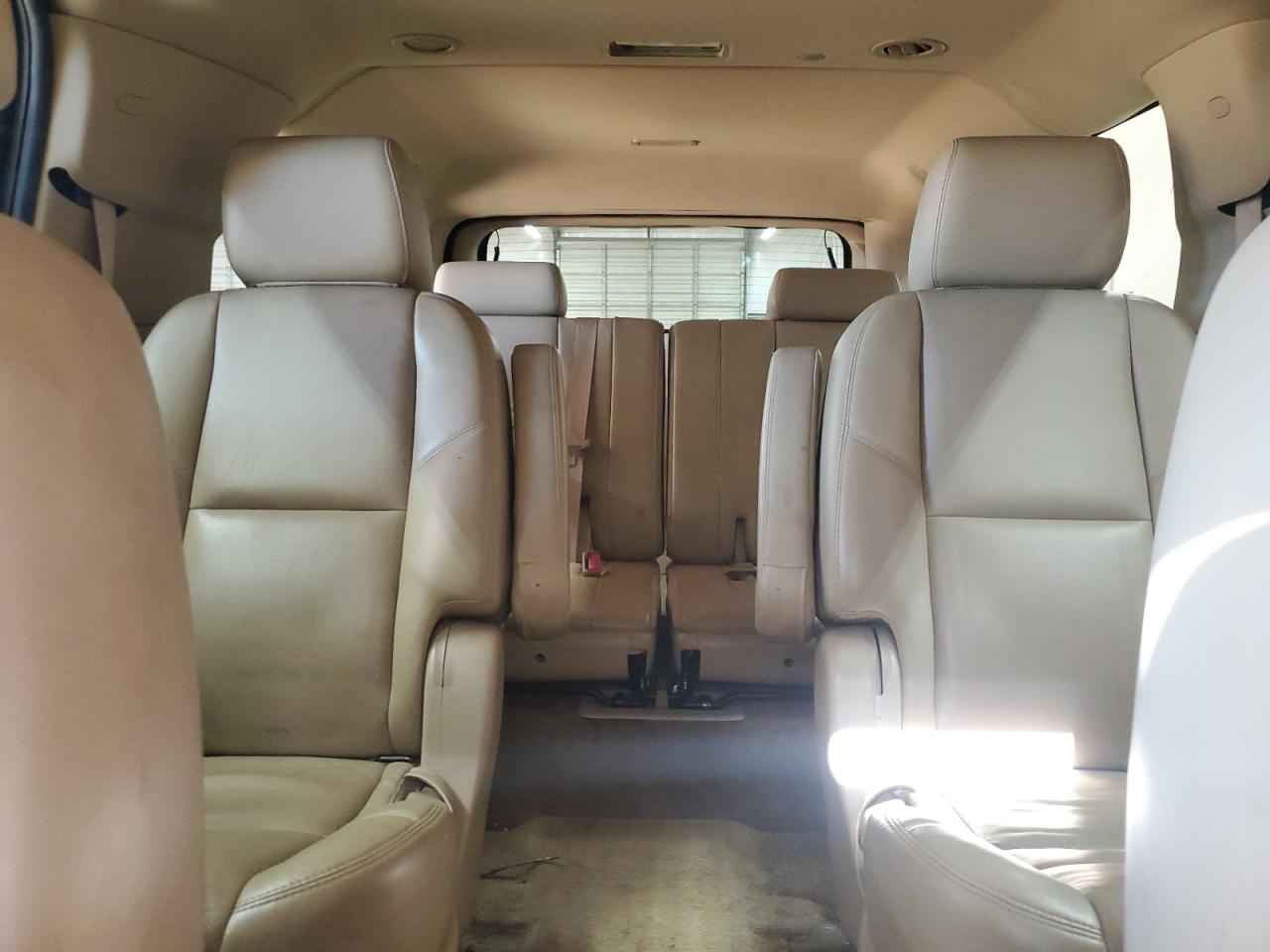 2011 GMC Yukon Xl K1500 Slt VIN: 1GKS2KE35BR102009 Lot: 82187725