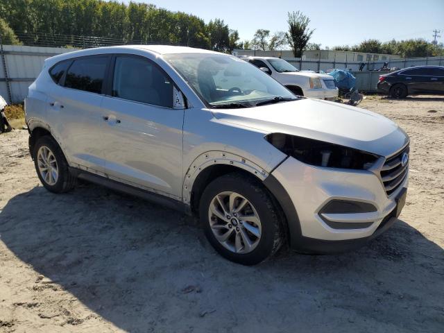  HYUNDAI TUCSON 2017 Серебристый