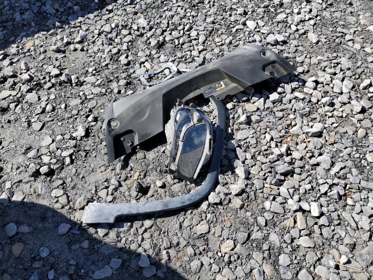 2015 Jeep Cherokee Latitude VIN: 1C4PJMCS6FW565486 Lot: 84792115