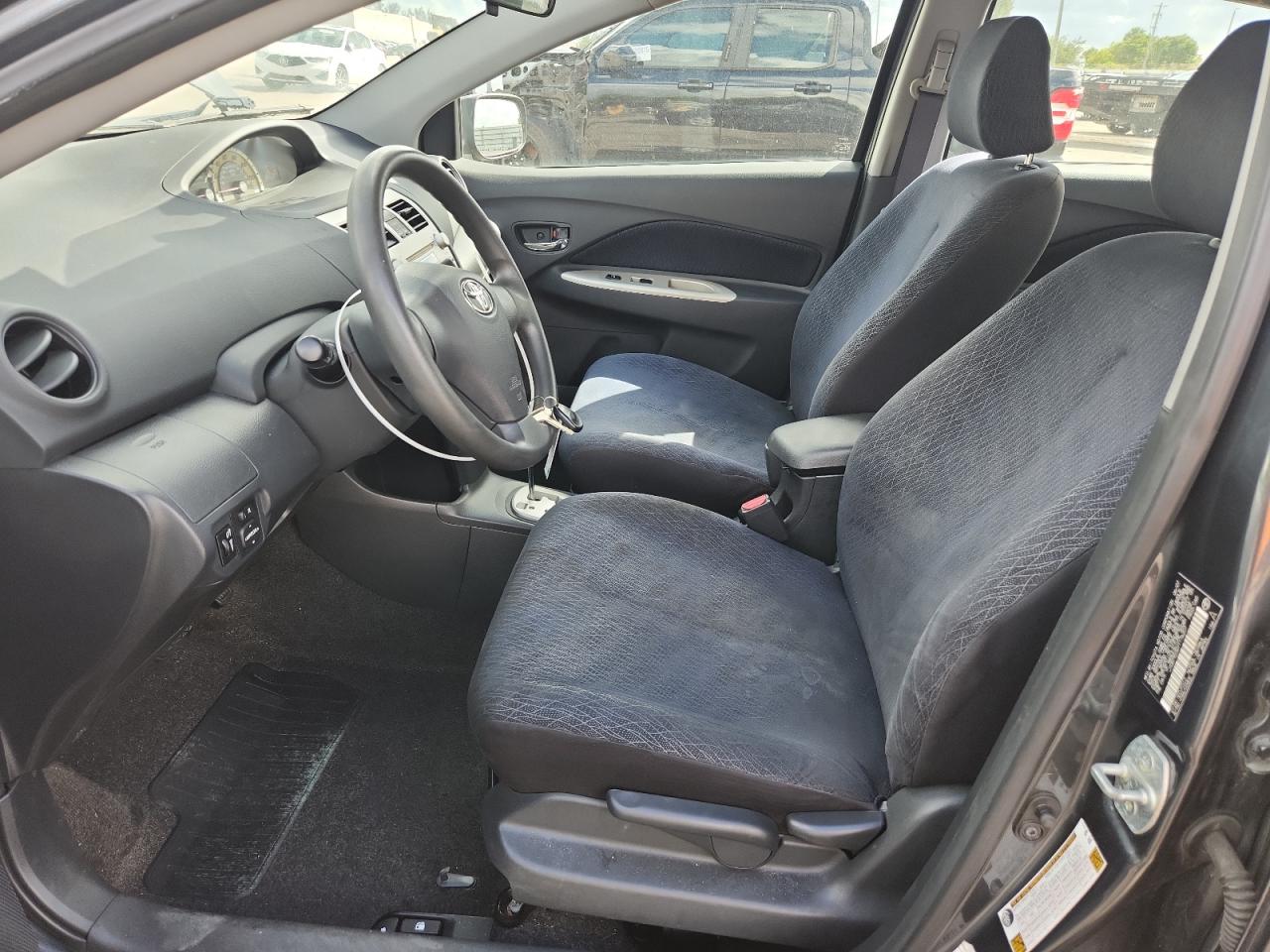 2007 Toyota Yaris VIN: JTDBT923071176207 Lot: 84357035