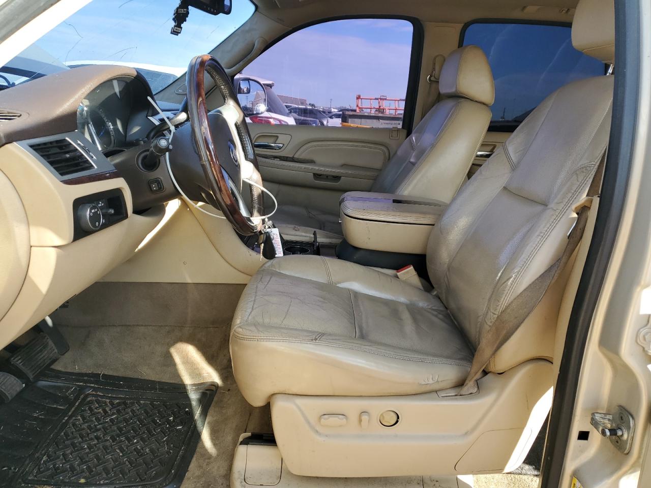 2009 Cadillac Escalade VIN: 1GYFK13269R145246 Lot: 82432685