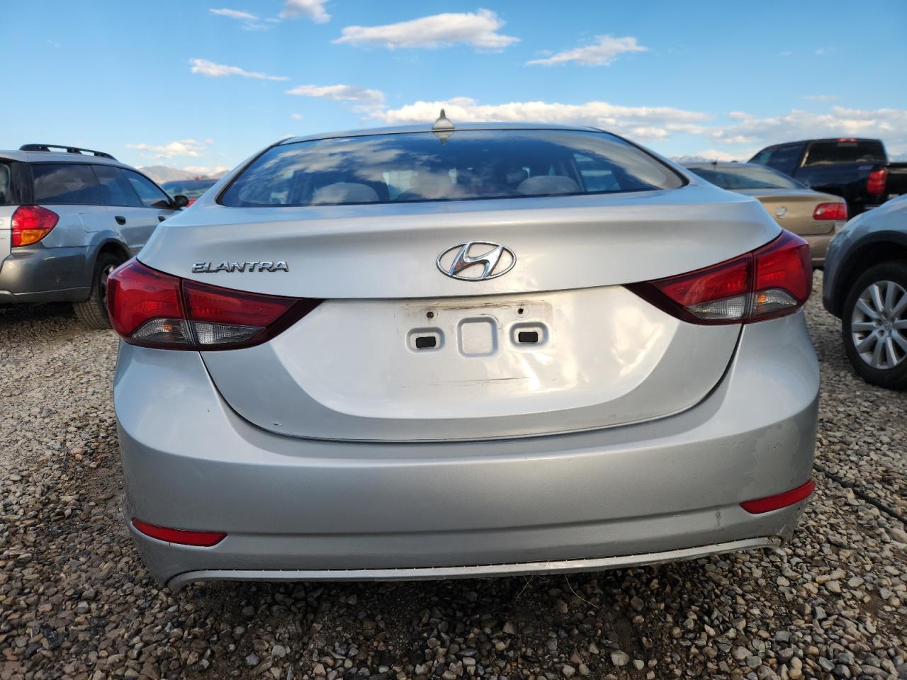 2016 Hyundai Elantra Se VIN: 5NPDH4AE5GH686867 Lot: 85759075