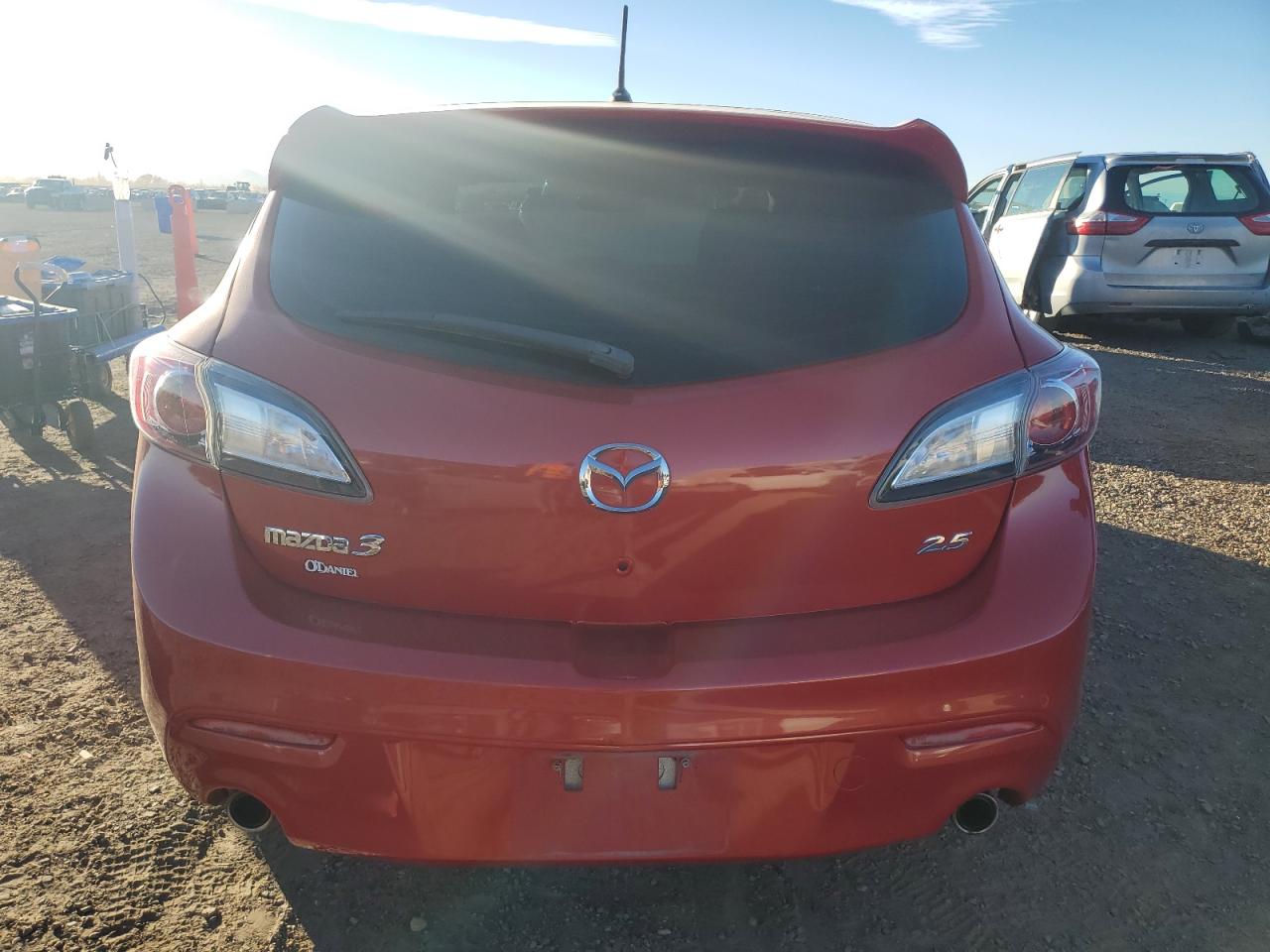 2011 Mazda 3 S VIN: JM1BL1K55B1378598 Lot: 90709645