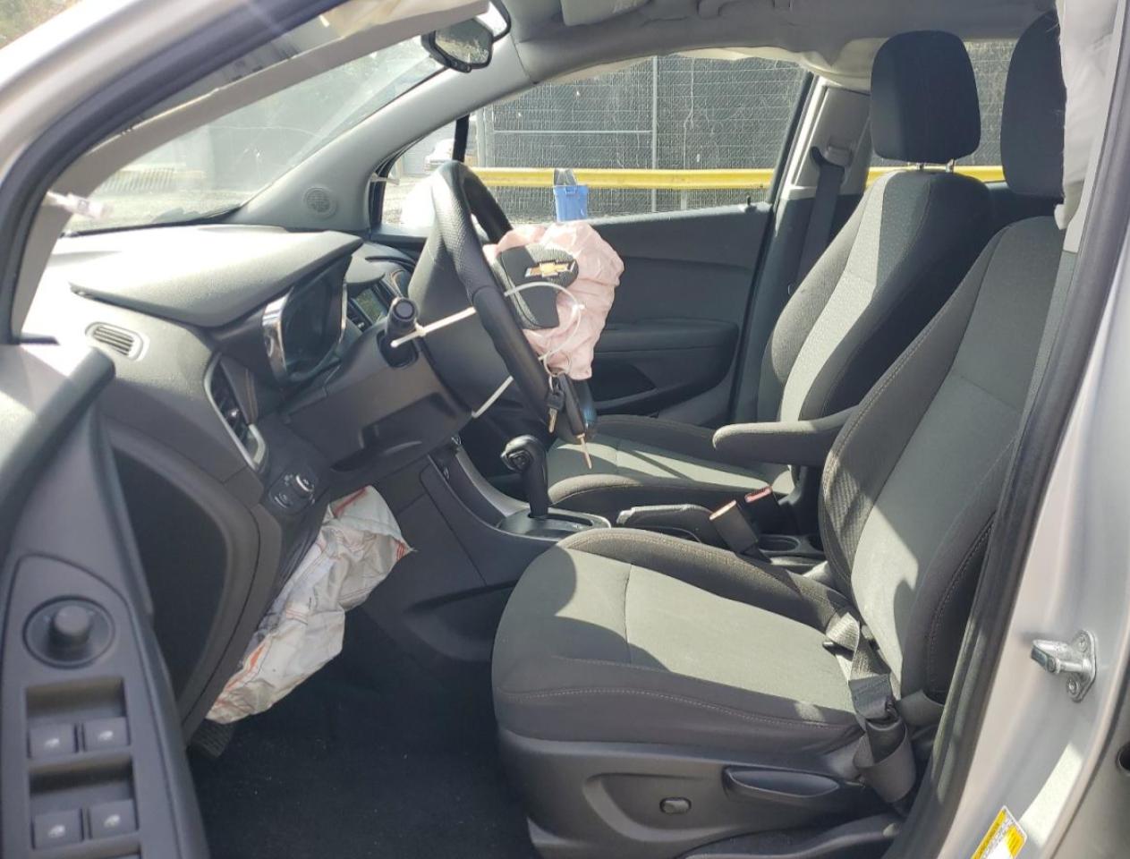2019 Chevrolet Trax Ls VIN: 3GNCJKSB7KL403913 Lot: 85779005