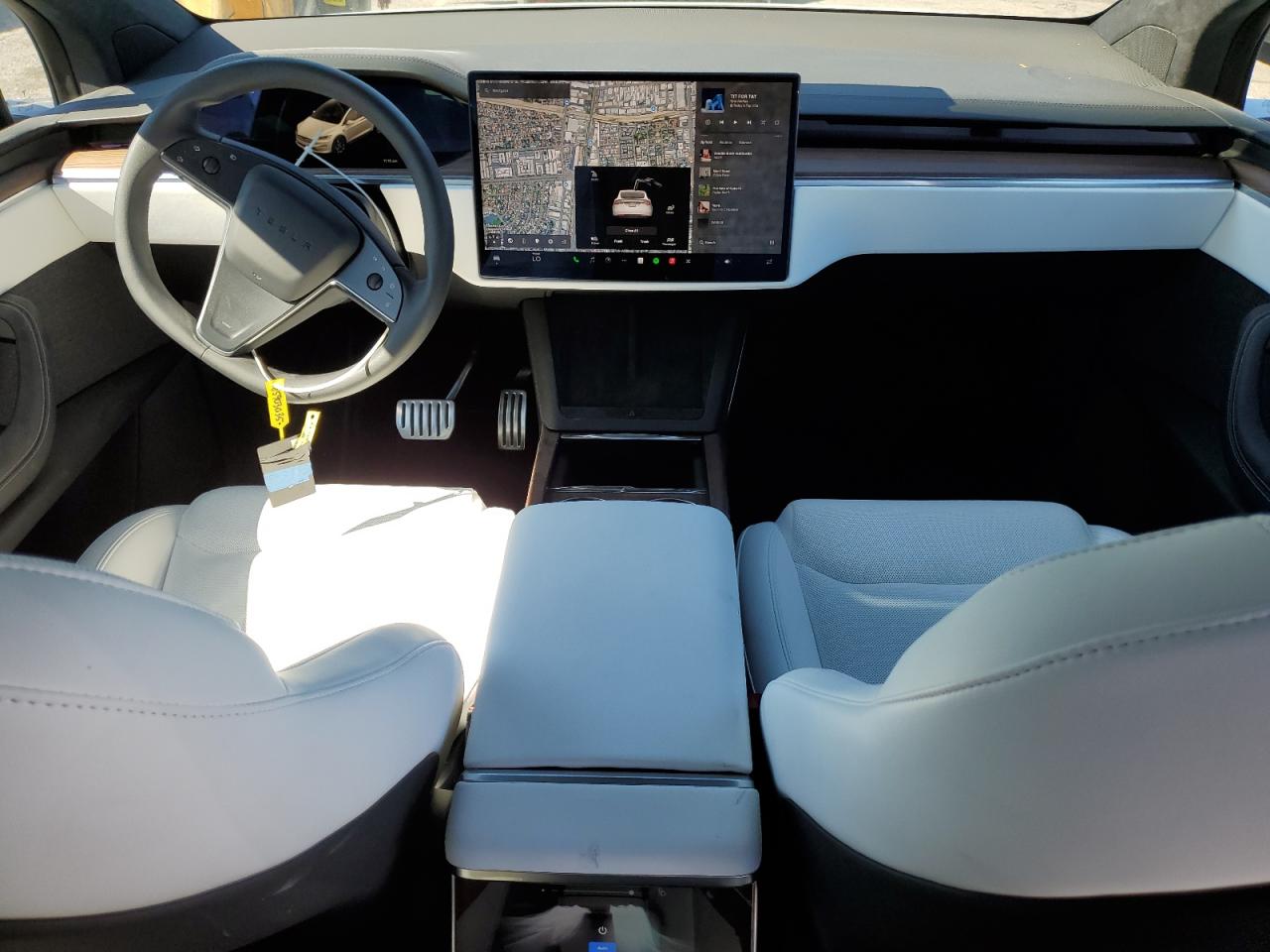 2025 Tesla Model X VIN: 7SAXCBE58SF471844 Lot: 85903035