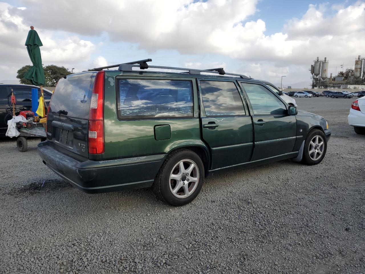 V70