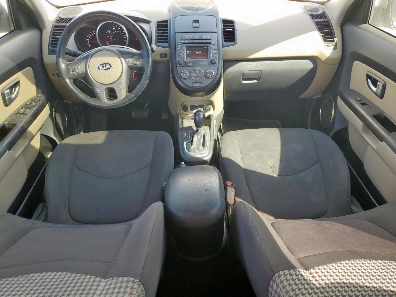 2013 Kia Soul + VIN: KNDJT2A67D7773717 Lot: 86428395