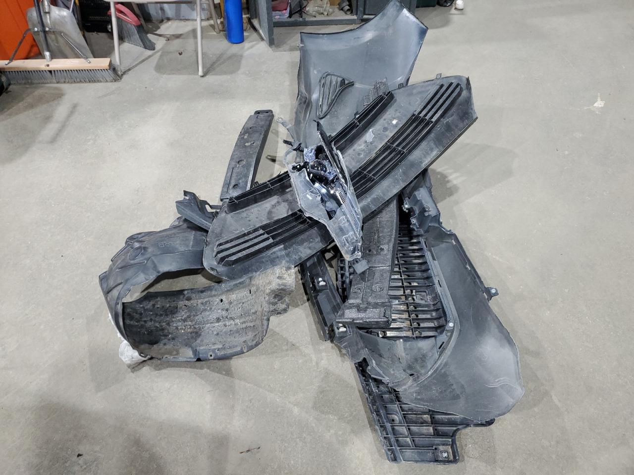 2018 Toyota Corolla L VIN: 2T1BURHE9JC016481 Lot: 85137305