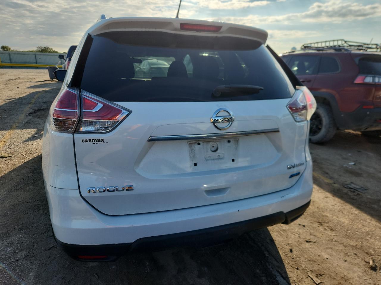 2014 Nissan Rogue S VIN: 5N1AT2MV4EC852768 Lot: 82352175