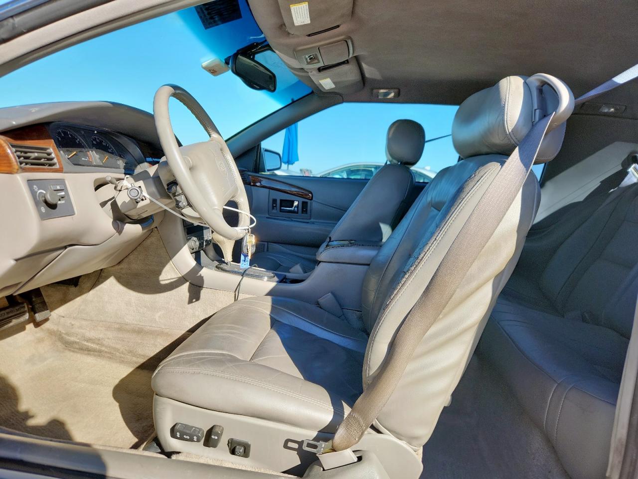 2000 Cadillac Eldorado Esc VIN: 1G6EL12Y3YU147202 Lot: 90368555