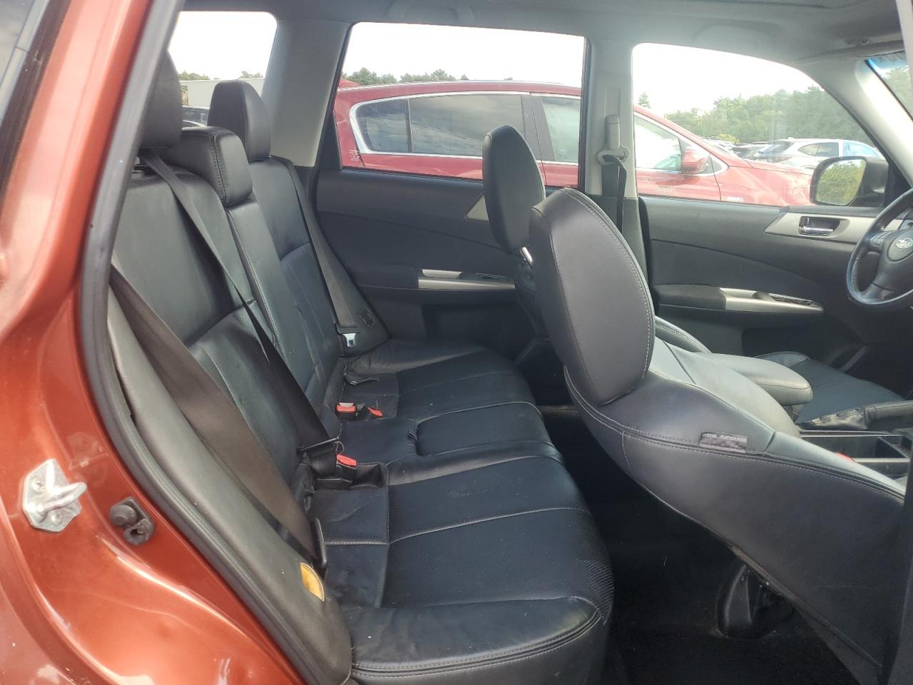 2010 Subaru Forester 2.5X Limited VIN: JF2SH6DC3AH704187 Lot: 85780535