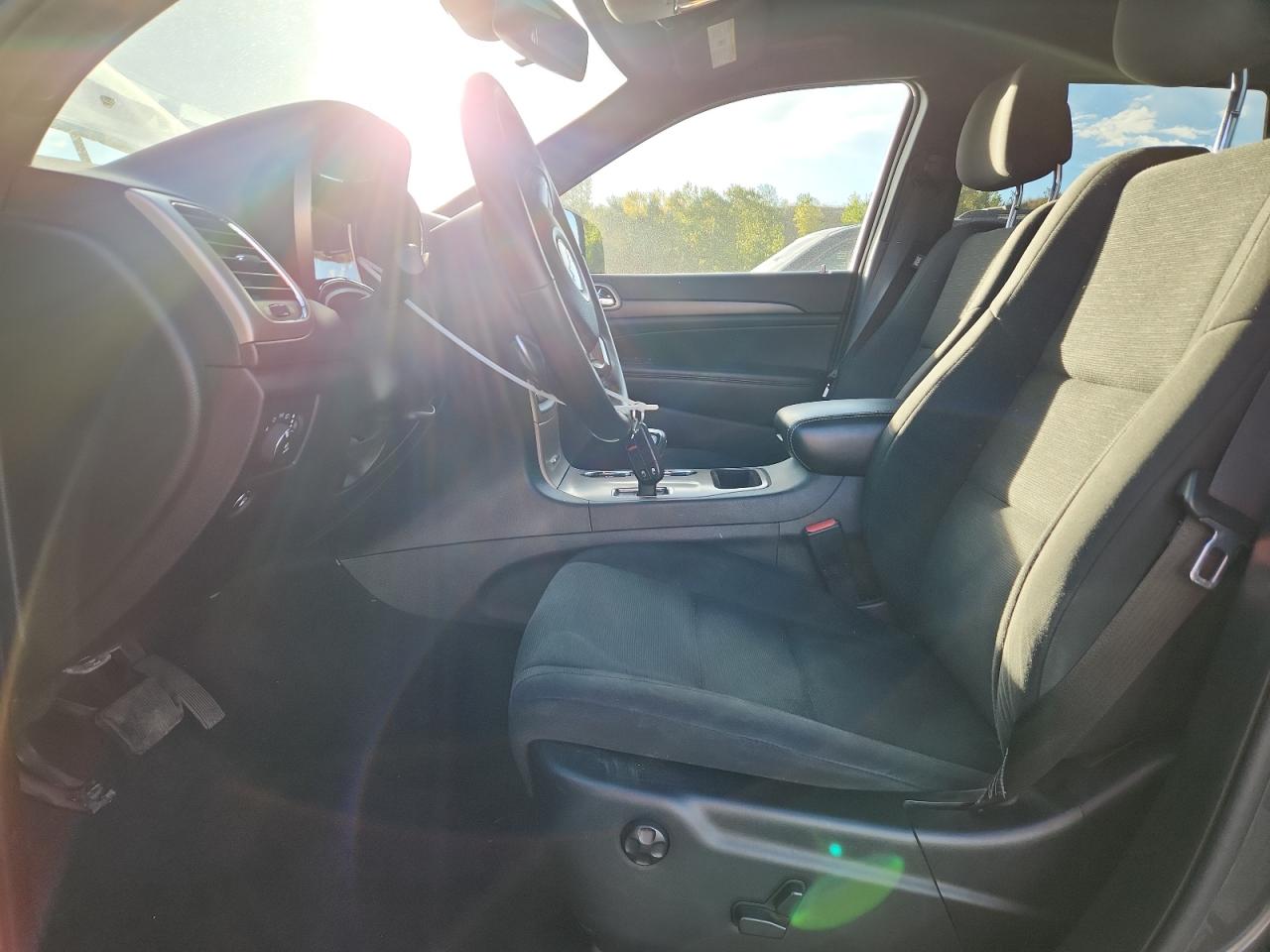 2015 Jeep Grand Cherokee Laredo VIN: 1C4RJEAG7FC957133 Lot: 84700005