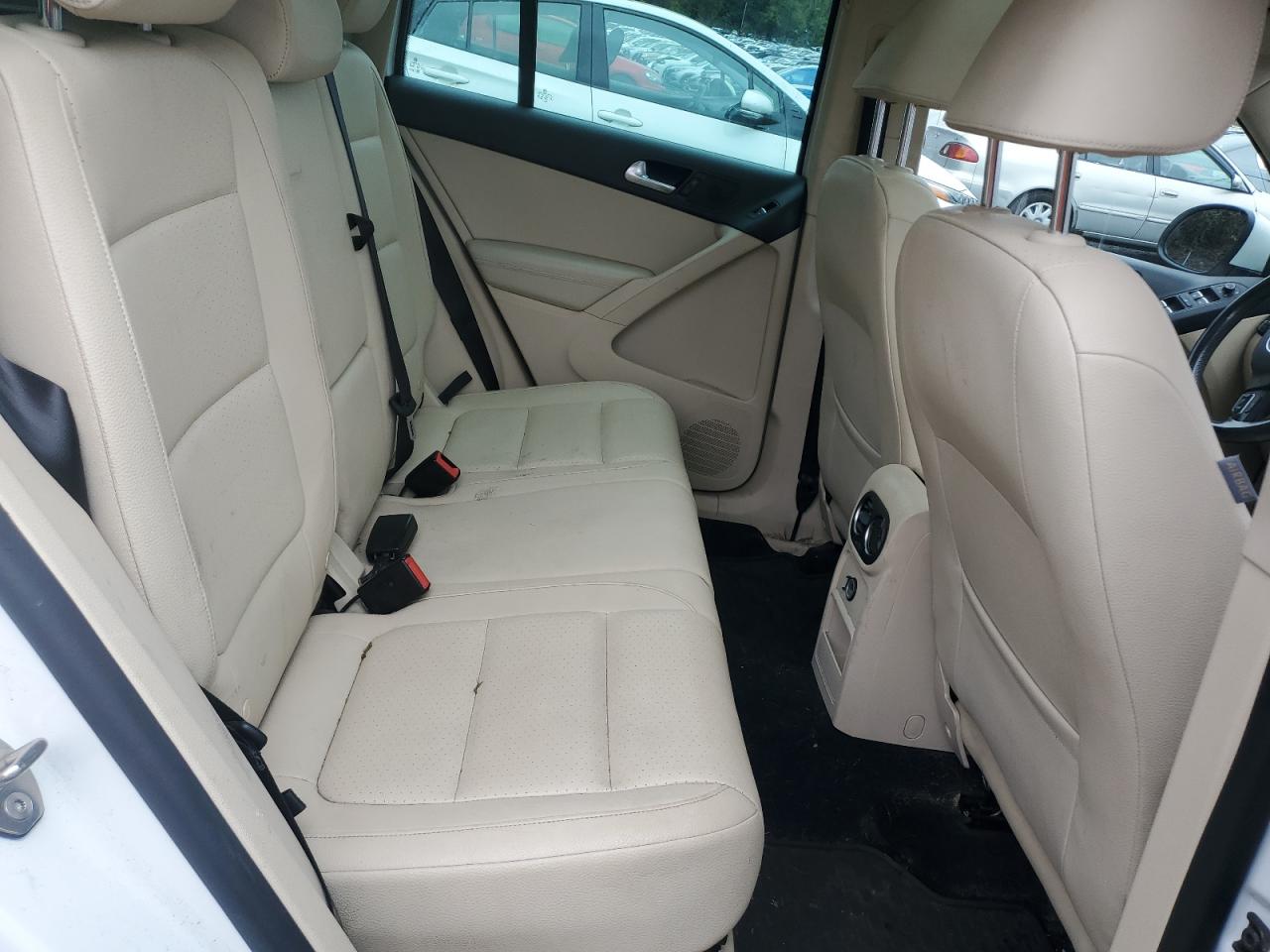 2016 Volkswagen Tiguan S VIN: WVGBV7AX6GW592201 Lot: 85533975