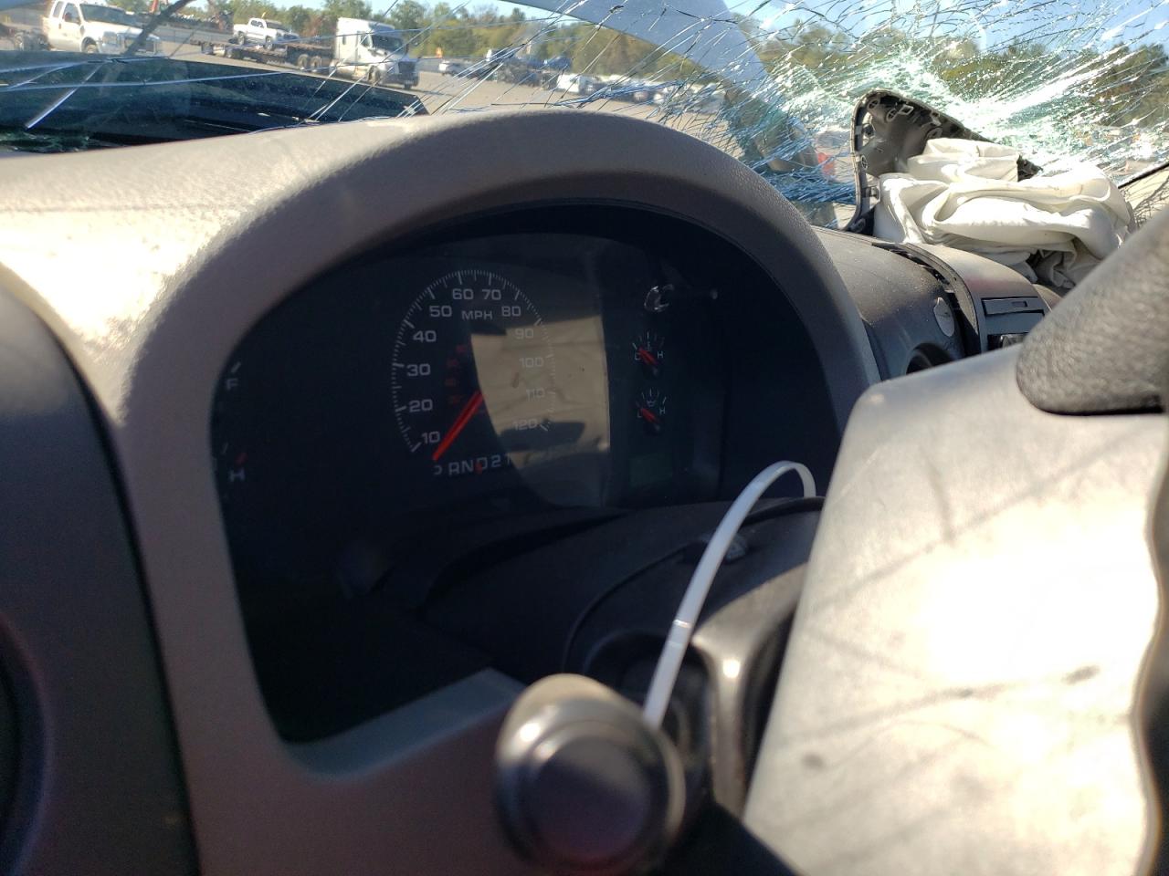 2007 Ford F150 VIN: 1FTRF12267NA52580 Lot: 84701715