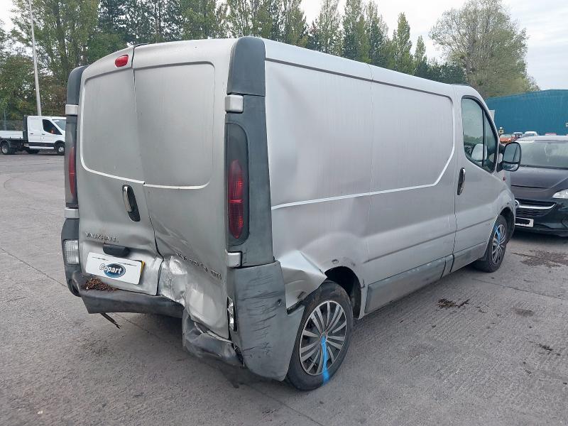 2004 VAUXHALL VIVARO 2700 DTI SWB 