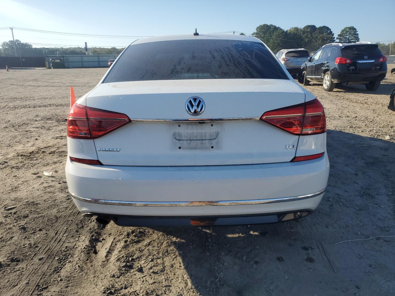 2016 Volkswagen Passat S VIN: 1VWAS7A35GC059390 Lot: 84257675