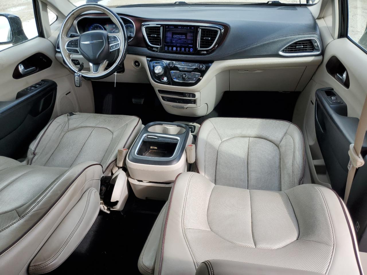 2017 Chrysler Pacifica Limited VIN: 2C4RC1GG6HR636253 Lot: 85107155