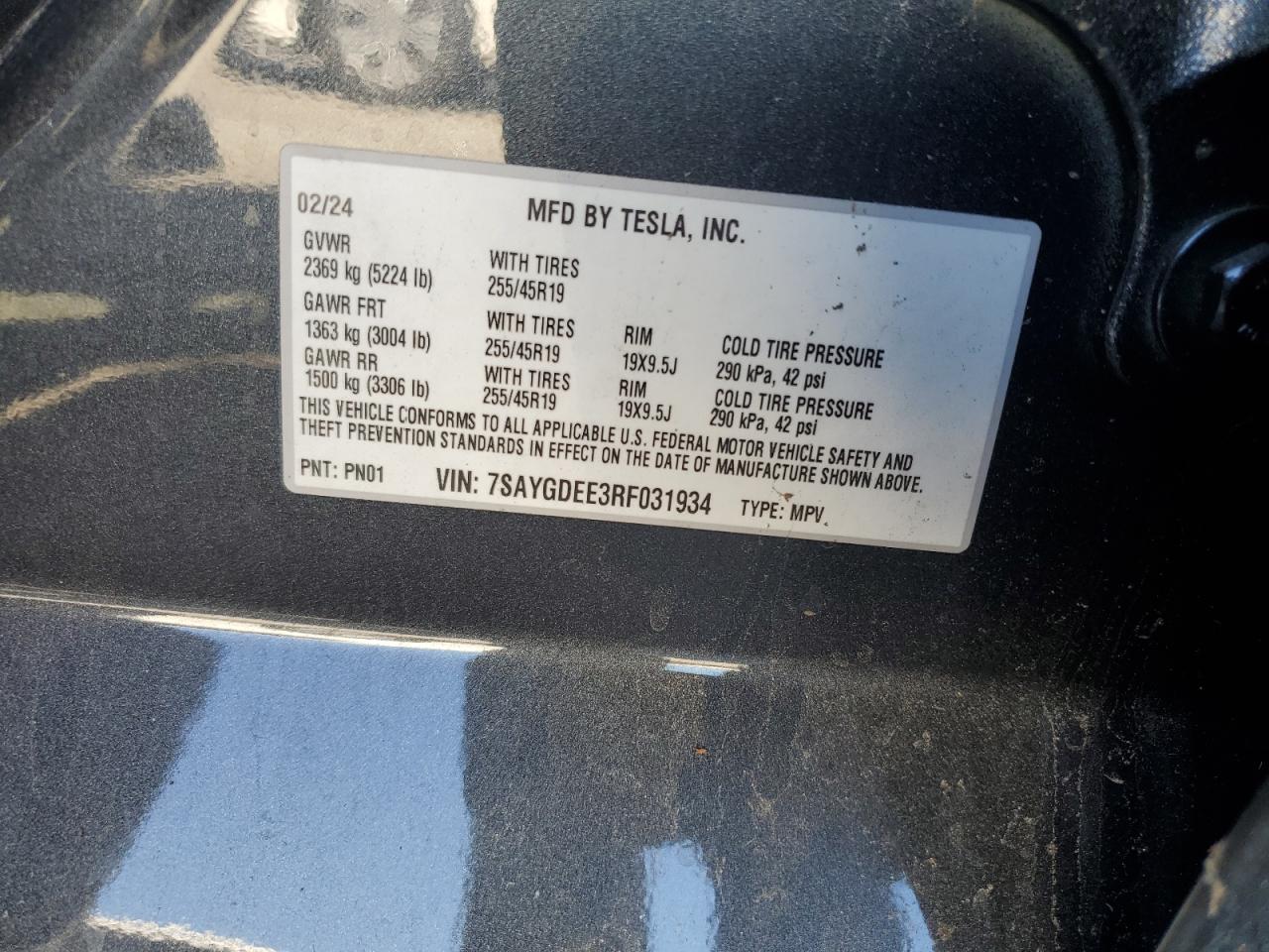 2024 Tesla Model Y VIN: 7SAYGDEE3RF031934 Lot: 85831635