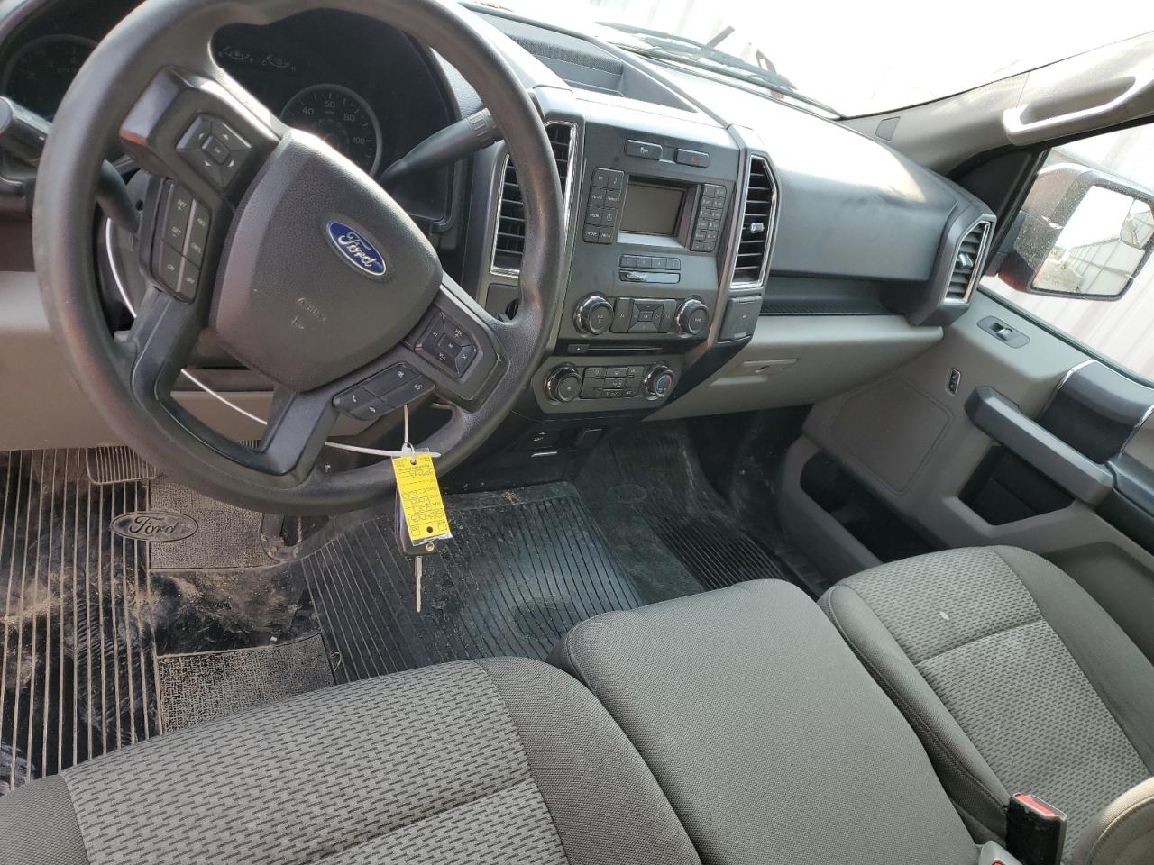 2017 Ford F150 VIN: 1FTMF1C87HKC30450 Lot: 85711925