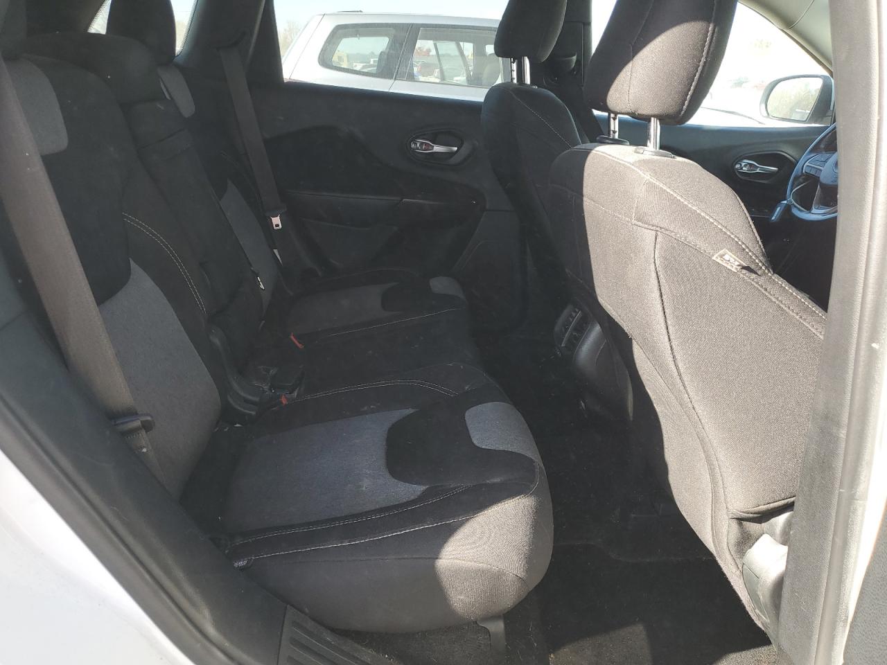 2014 Jeep Cherokee Latitude VIN: 1C4PJMCS6EW317737 Lot: 90121575