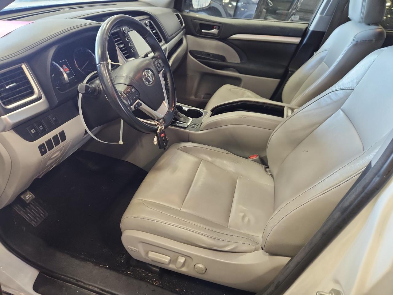 2017 Toyota Highlander Se VIN: 5TDJZRFH8HS512576 Lot: 84657145